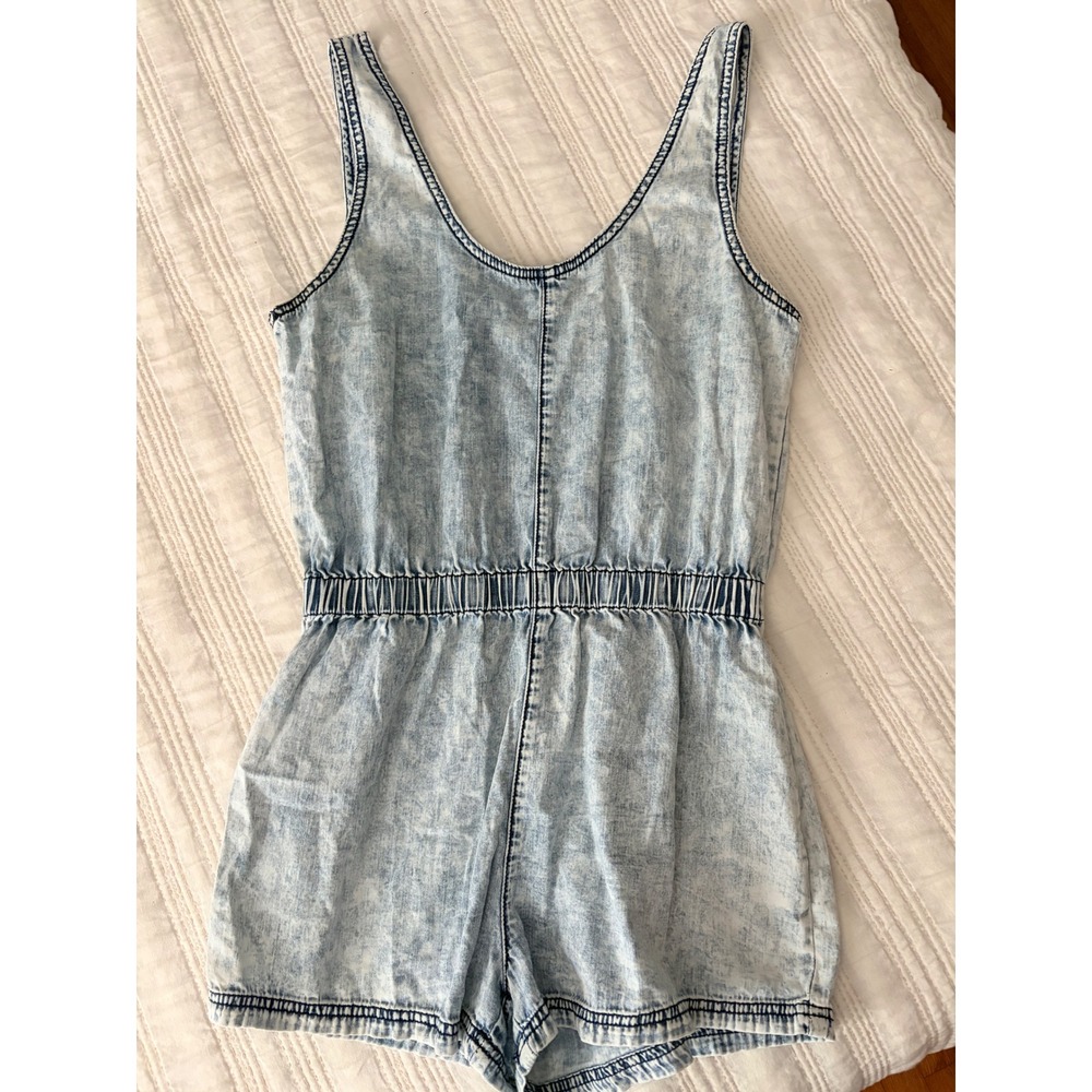 LA Hearts Acid Wash Denim Romper Light Blue Sleeveless Scoop Neck Cotton Medium
